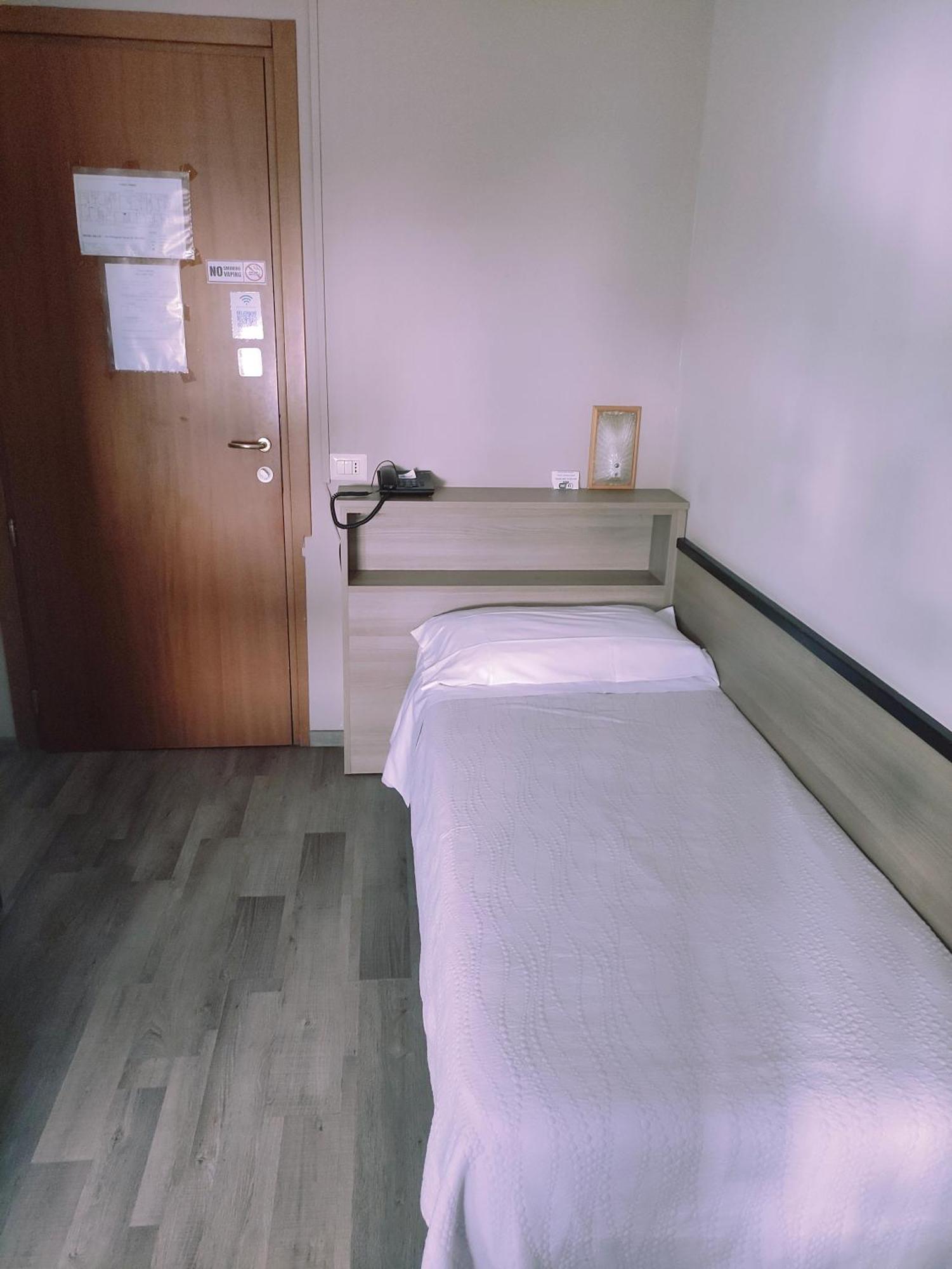 Hotel Salus Μιλάνο Εξωτερικό φωτογραφία