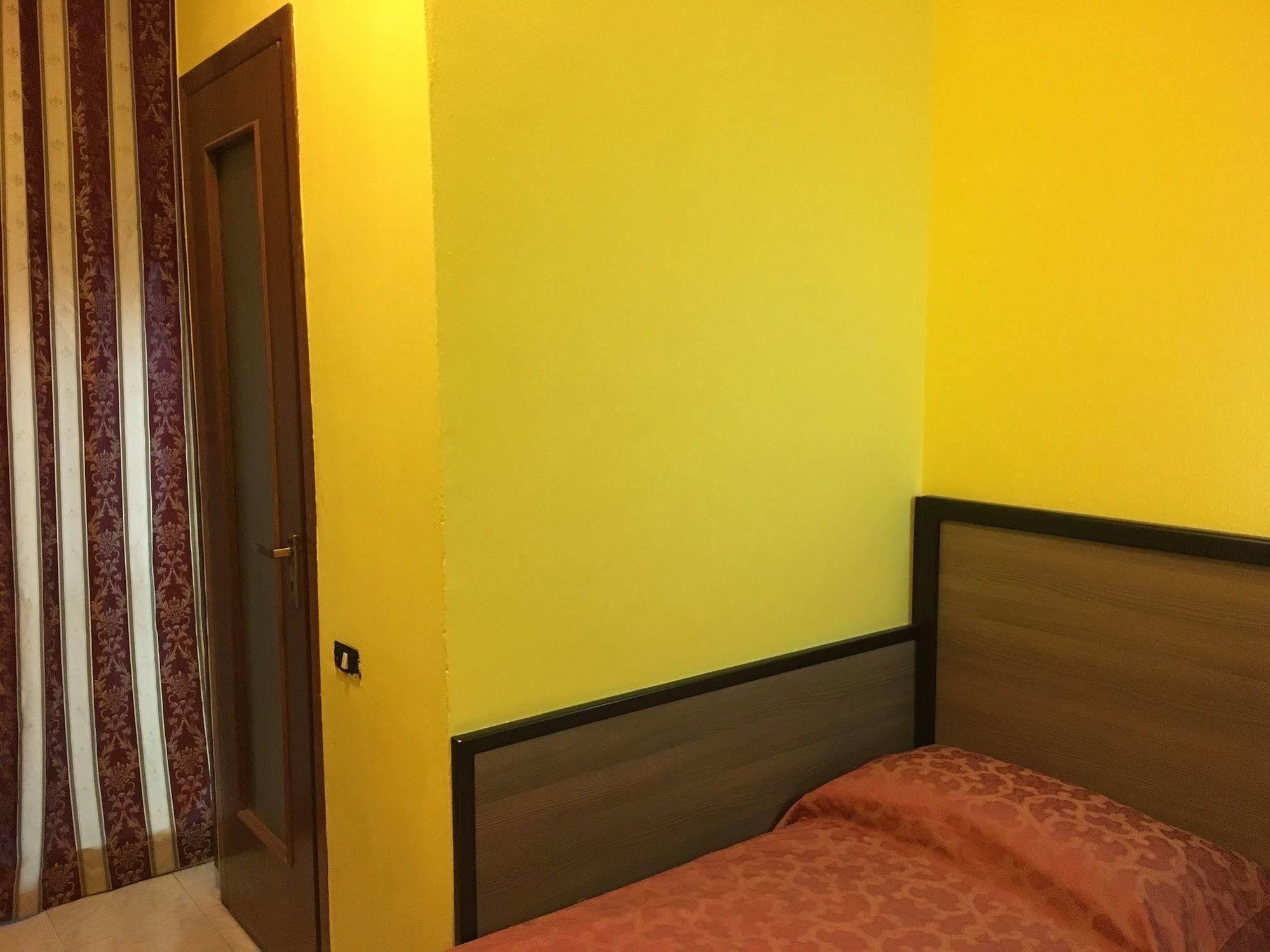 Hotel Salus Μιλάνο Εξωτερικό φωτογραφία