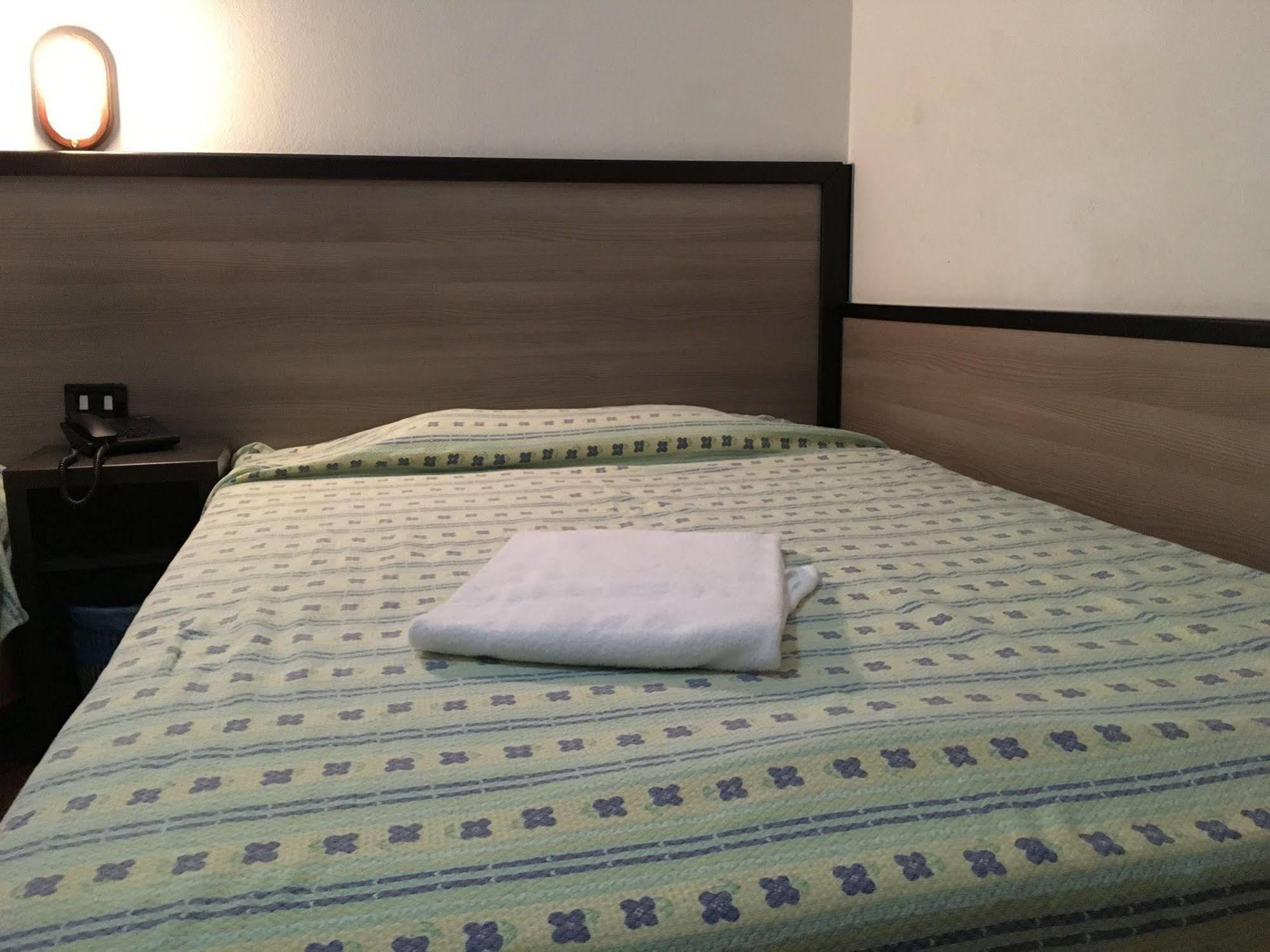 Hotel Salus Μιλάνο Εξωτερικό φωτογραφία